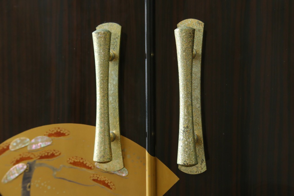 中古　高級品　黒檀　扇面と流水文の蒔絵が上品な衣装箪笥　定価約150万円　(R-088159)
