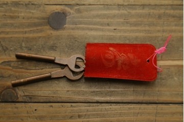 中古　岩谷堂箪笥　桜木作(桜木家具店)　存在感を放つみちのく整理タンス　(R-088160)