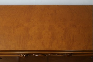 中古　美品　CLイタリア(CLItalia)　流れるような草木のレリーフが美しいサイドボード　定価約180万円　(R-088163)