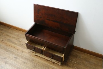 中古　美品　希少な廃番品!!　北海道和光民芸家具　樺(カバ)材　深みのある木色が美しい引き出し2杯付きのベンチチェスト　(R-088167)