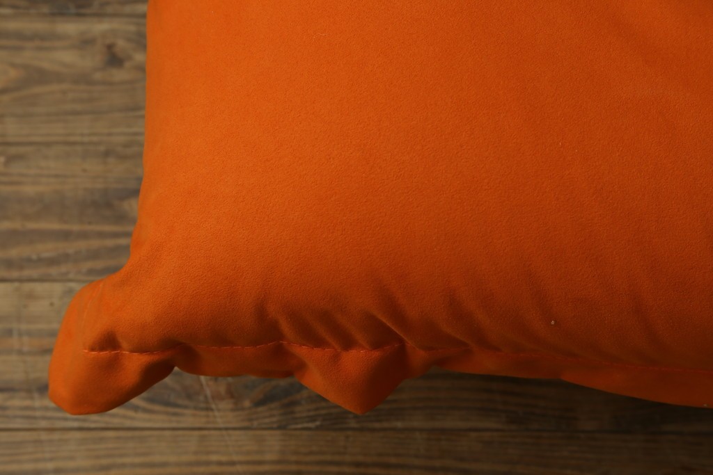 中古　ligne roset(リーンロゼ)　ROSETCalin(ロゼカラン)　type1　スウェードR-0691　鮮やかなオレンジカラーの2人掛けソファ　定価約52万円　(R-088177)