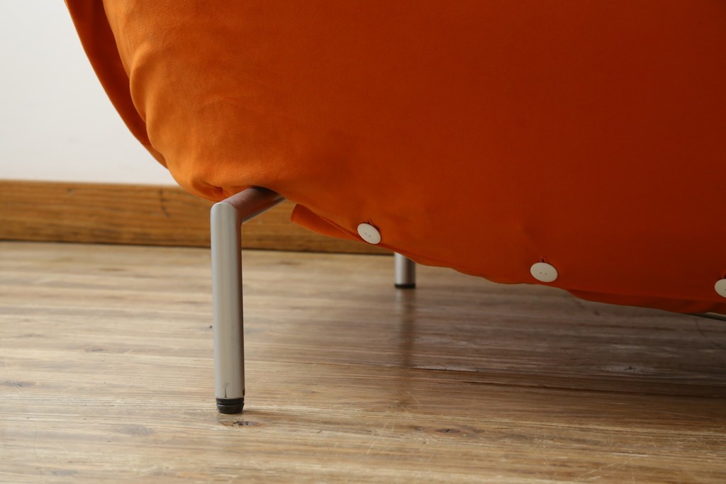 中古　ligne roset(リーンロゼ)　ROSETCalin(ロゼカラン)　type1　スウェードR-0691　鮮やかなオレンジカラーの2人掛けソファ　定価約52万円　(R-088177)