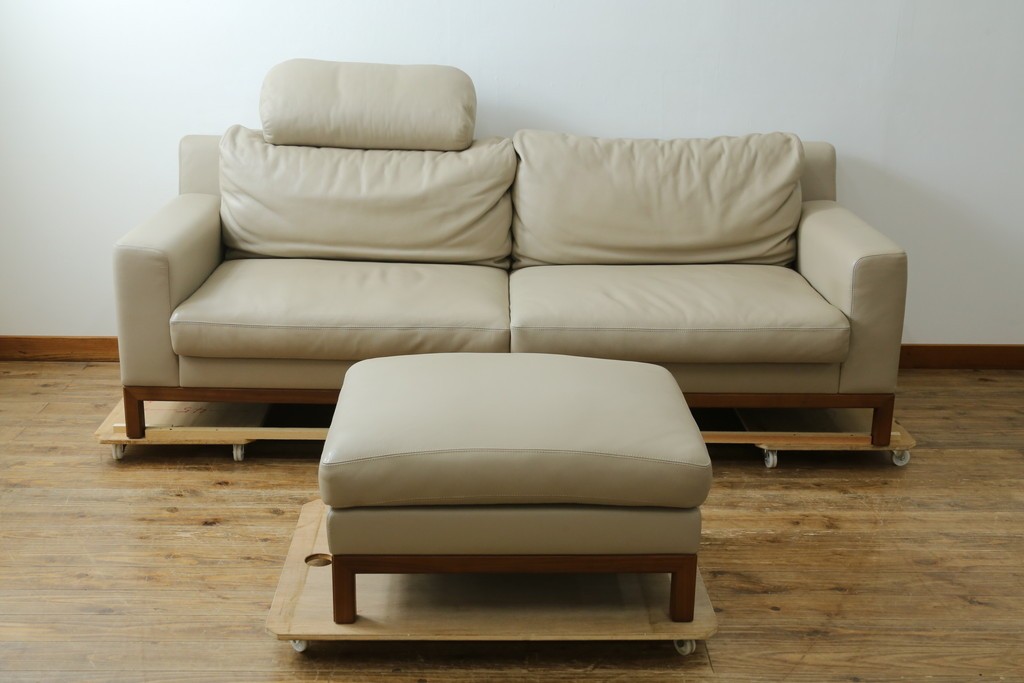 中古　美品　CONDE HOUSE(カンディハウス)　本革　ウォールナット材　オットマン付き2人掛けソファ　定価約128万円　(R-088180)