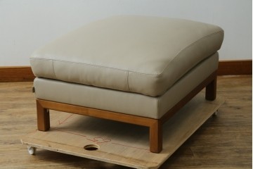 中古　美品　CONDE HOUSE(カンディハウス)　本革　ウォールナット材　オットマン付き2人掛けソファ　定価約128万円　(R-088180)