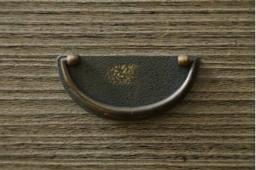 中古　美品　木地蒔絵　並厚　梅や草花の図が上品な着物箪笥　定価約100万円　(R-088181)
