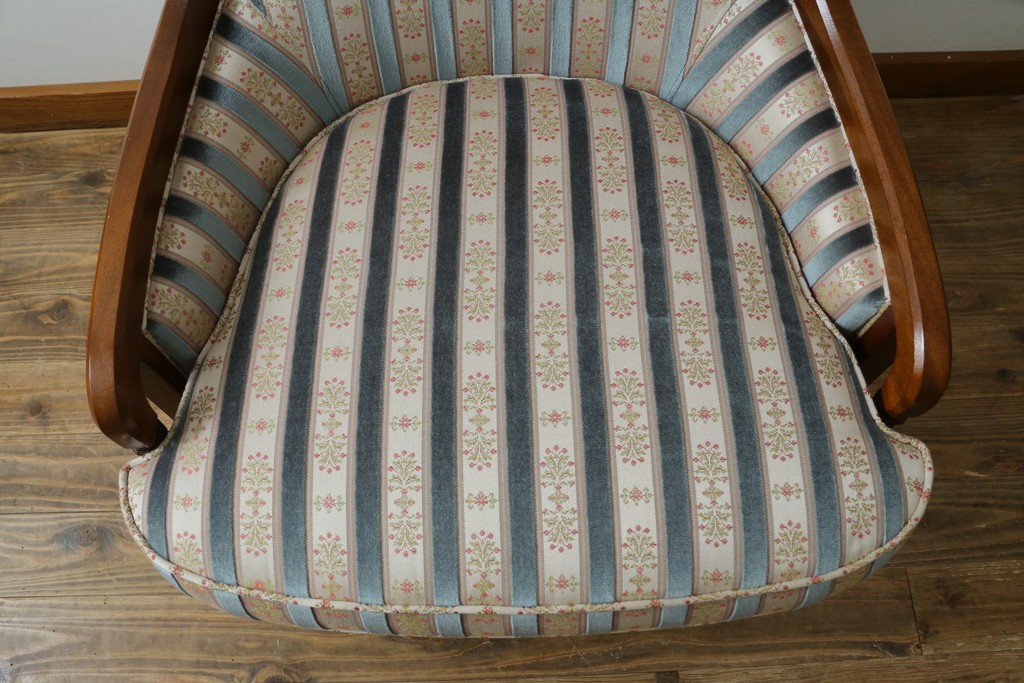 中古　DREXEL HERITAGE(ドレクセルヘリテイジ)　Upholstery(アップホルスタリー)　ストライプ柄のハイバックチェア　(R-088184)