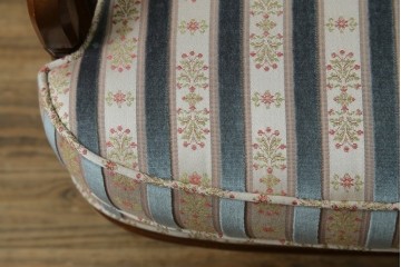中古　DREXEL HERITAGE(ドレクセルヘリテイジ)　Upholstery(アップホルスタリー)　ストライプ柄のハイバックチェア　(R-088184)