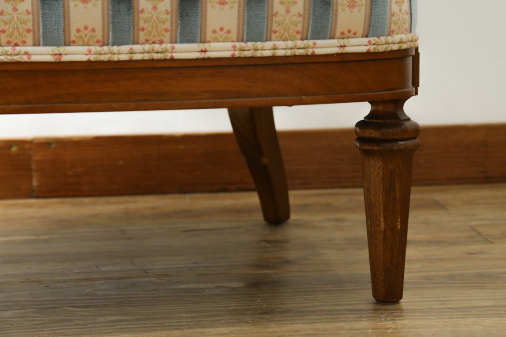 中古　DREXEL HERITAGE(ドレクセルヘリテイジ)　Upholstery(アップホルスタリー)　ストライプ柄のハイバックチェア　(R-088184)