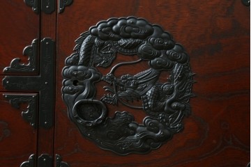 中古　美品　欅産業　仙台民藝箪笥(仙台箪笥)　漆塗りの収納箪笥　定価約41万円　(R-088186)