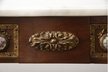 中古　美品　スペイン高級家具　MUARVA S.L.　繊細で華やかな装飾が魅力の小振りなコンソールテーブル　(R-088187)