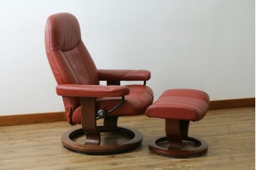 中古　美品　EKORNES(エコーネス)　コンサルシリーズ　Sサイズ　本革　洗練されたデザインが魅力のストレスレスチェアとオットマンのセット　(R-088188)