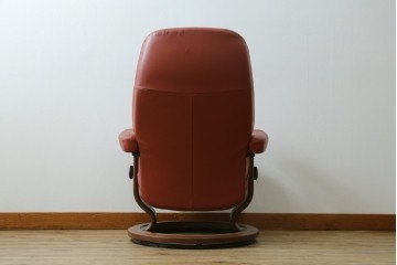 中古　美品　EKORNES(エコーネス)　コンサルシリーズ　Sサイズ　本革　洗練されたデザインが魅力のストレスレスチェアとオットマンのセット　(R-088188)