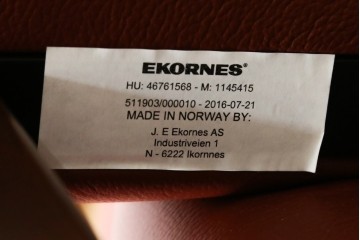 中古　美品　EKORNES(エコーネス)　コンサルシリーズ　Sサイズ　本革　洗練されたデザインが魅力のストレスレスチェアとオットマンのセット　(R-088188)