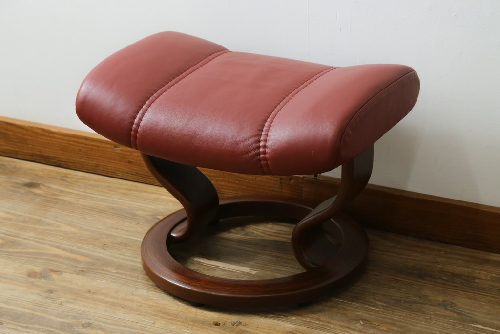 中古　美品　EKORNES(エコーネス)　コンサルシリーズ　Sサイズ　本革　洗練されたデザインが魅力のストレスレスチェアとオットマンのセット　(R-088188)