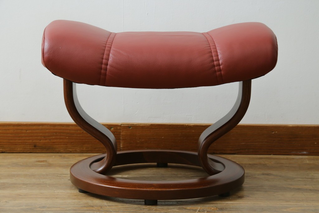 中古　美品　EKORNES(エコーネス)　コンサルシリーズ　Sサイズ　本革　洗練されたデザインが魅力のストレスレスチェアとオットマンのセット　(R-088188)