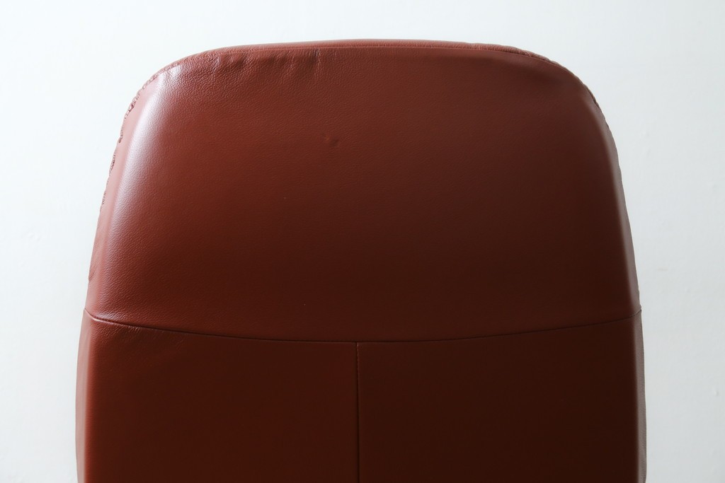 中古　美品　EKORNES(エコーネス)　コンサルシリーズ　Sサイズ　本革　洗練されたデザインが魅力のストレスレスチェアとオットマンのセット　(R-088188)