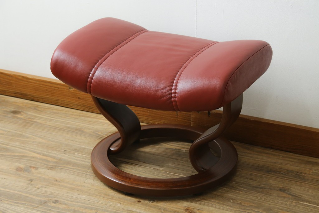 中古　美品　EKORNES(エコーネス)　コンサルシリーズ　Sサイズ　本革　洗練されたデザインが魅力のストレスレスチェアとオットマンのセット　(R-088188)