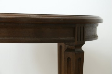 中古　美品　カリモク家具(karimoku)　ドマーニ(domani)　クイーンズライフ(QUEENS LIFE)　クラシカルモダンな雰囲気漂うリビングテーブル　定価約17万円　(R-088193)