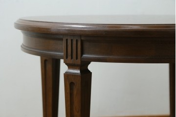 中古　美品　カリモク家具(karimoku)　ドマーニ(domani)　クイーンズライフ(QUEENS LIFE)　クラシカルモダンな雰囲気漂うリビングテーブル　定価約17万円　(R-088193)