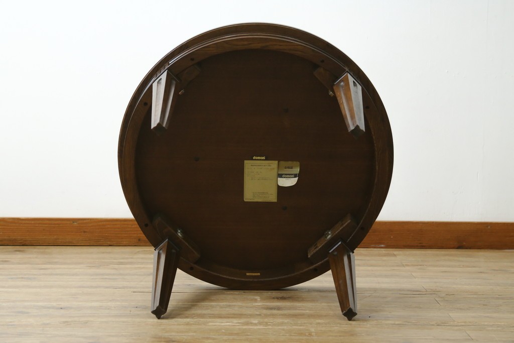 中古　美品　カリモク家具(karimoku)　ドマーニ(domani)　クイーンズライフ(QUEENS LIFE)　クラシカルモダンな雰囲気漂うリビングテーブル　定価約17万円　(R-088193)