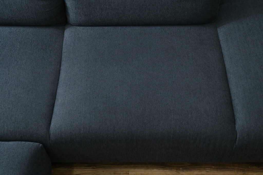 中古　美品　デンマーク　BoConcept(ボーコンセプト)　Hampton(ハンプトン)　可動式背もたれを備えた2人掛けソファとオットマンのセット　定価約100万円　(R-088195)