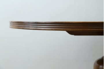 中古　美品　VARO,S.A. VALENTI(バロッサバレンティ)　挽物脚と丸型天板が上品なダイニングテーブル　(R-088197)