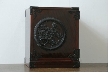 和製ヴィンテージ　仙台箪笥　牡丹金具が存在感を放つ小引き出し　(R-088198)