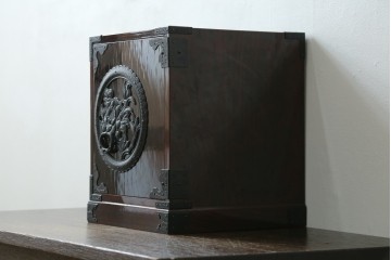 和製ヴィンテージ　仙台箪笥　牡丹金具が存在感を放つ小引き出し　(R-088198)