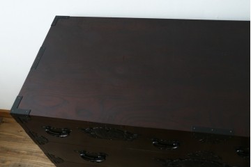 和製ヴィンテージ　美品　渡辺家具店　重厚な金具と木地呂塗りの艶が美しい仙台箪笥　(R-088199)