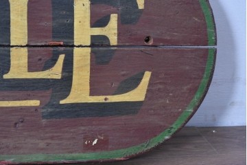 【簡易リペア限定品】　イギリスアンティーク　希少　著名工房作品　英国伝統サインペイント　ホップを描いた立体彫刻入り「Caffrey's IRISH ALE(カフリーズ)」のショップサイン　(R-088205)