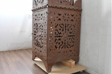 【簡易リペア限定品】　ヴィンテージ　希少! 高さ約2mの特大サイズ!!　モロッコ伝統意匠の空間演出用ランタンオブジェ　(R-088207)
