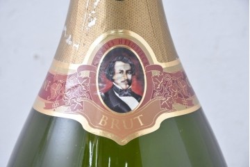 中古　希少!!　フランスの名門シャンパンメゾン　Charles Heidsieck(シャルル・エドシック)　存在感抜群の販促用ボトルオブジェ　(R-088210)