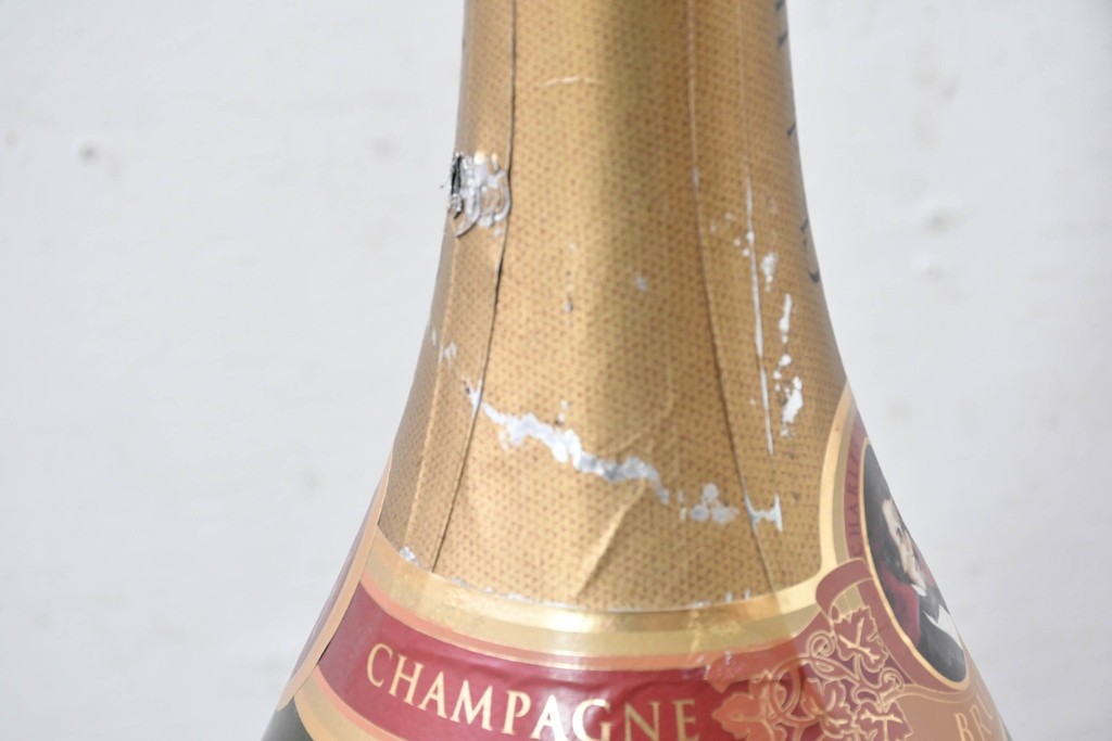 中古　希少!!　フランスの名門シャンパンメゾン　Charles Heidsieck(シャルル・エドシック)　存在感抜群の販促用ボトルオブジェ　(R-088210)
