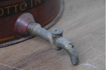 イタリアヴィンテージ　工房ペイント品　ハンドペイトが施されたオリーブオイルディスペンサー缶　(R-088211)