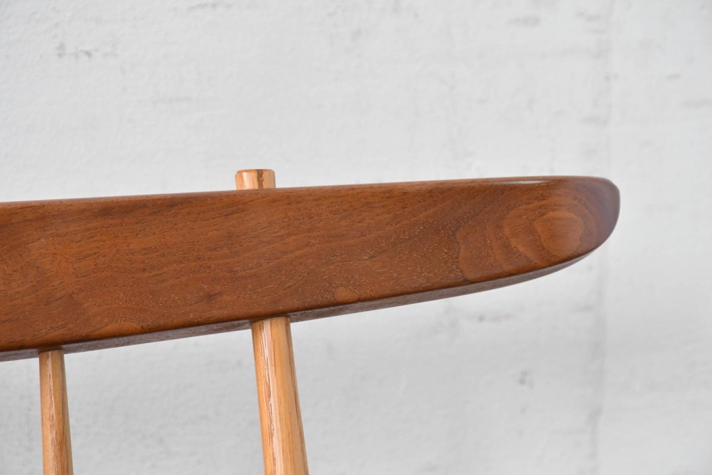 和製ヴィンテージ　ジョージ・ナカシマ(George Nakashima)　素材を活かした造形が魅力のコノイドベンチ　(R-088232)
