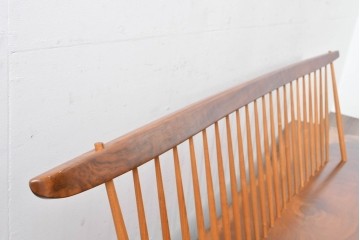 和製ヴィンテージ　ジョージ・ナカシマ(George Nakashima)　素材を活かした造形が魅力のコノイドベンチ　(R-088232)