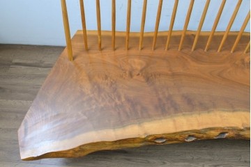 和製ヴィンテージ　ジョージ・ナカシマ(George Nakashima)　素材を活かした造形が魅力のコノイドベンチ　(R-088232)