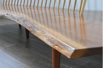 和製ヴィンテージ　ジョージ・ナカシマ(George Nakashima)　素材を活かした造形が魅力のコノイドベンチ　(R-088232)