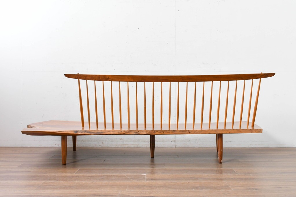 和製ヴィンテージ　ジョージ・ナカシマ(George Nakashima)　素材を活かした造形が魅力のコノイドベンチ　(R-088232)