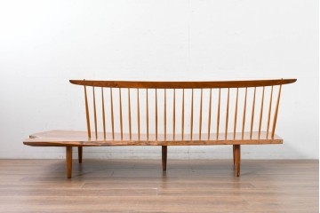 和製ヴィンテージ　ジョージ・ナカシマ(George Nakashima)　素材を活かした造形が魅力のコノイドベンチ　(R-088232)