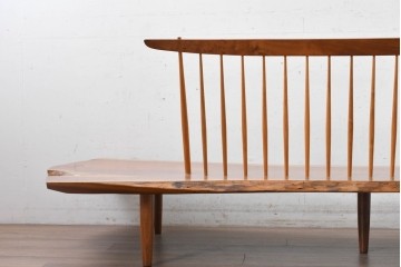 和製ヴィンテージ　ジョージ・ナカシマ(George Nakashima)　素材を活かした造形が魅力のコノイドベンチ　(R-088232)