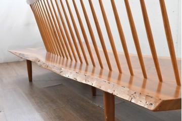 和製ヴィンテージ　ジョージ・ナカシマ(George Nakashima)　素材を活かした造形が魅力のコノイドベンチ　(R-088232)