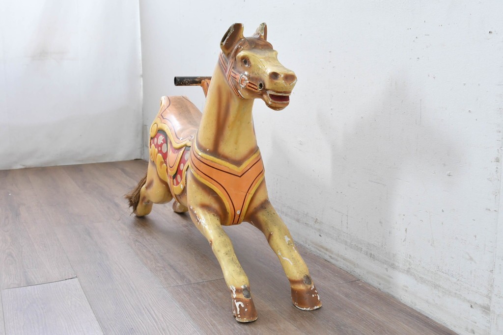 【簡易リペア限定品】　イギリスヴィンテージ　躍動感のある馬のオブジェ　※ディスプレイ用　(R-088241)