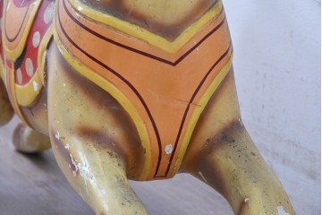 【簡易リペア限定品】　イギリスヴィンテージ　躍動感のある馬のオブジェ　※ディスプレイ用　(R-088241)