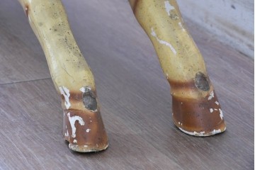 【簡易リペア限定品】　イギリスヴィンテージ　躍動感のある馬のオブジェ　※ディスプレイ用　(R-088241)