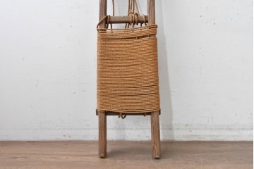 和製アンティーク　木味と縄編みの素朴な背負子(しょいこ)　(R-088247)