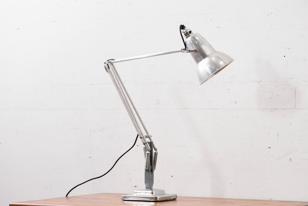 イギリスヴィンテージ　Herbert Terry & Sons(ハーバート・テリー・アンド・サンズ)社製　Anglepoise(アングルポイズ)　インダストリアルデザインのデスクライト　(R-088253)