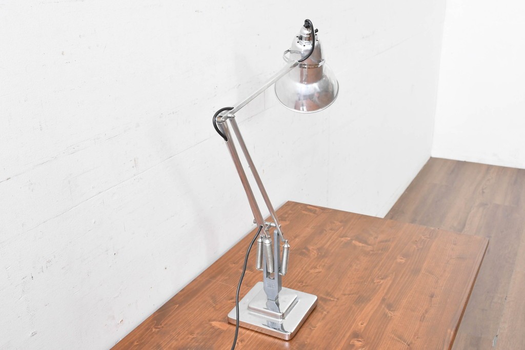 イギリスヴィンテージ　Herbert Terry & Sons(ハーバート・テリー・アンド・サンズ)社製　Anglepoise(アングルポイズ)　インダストリアルデザインのデスクライト　(R-088253)