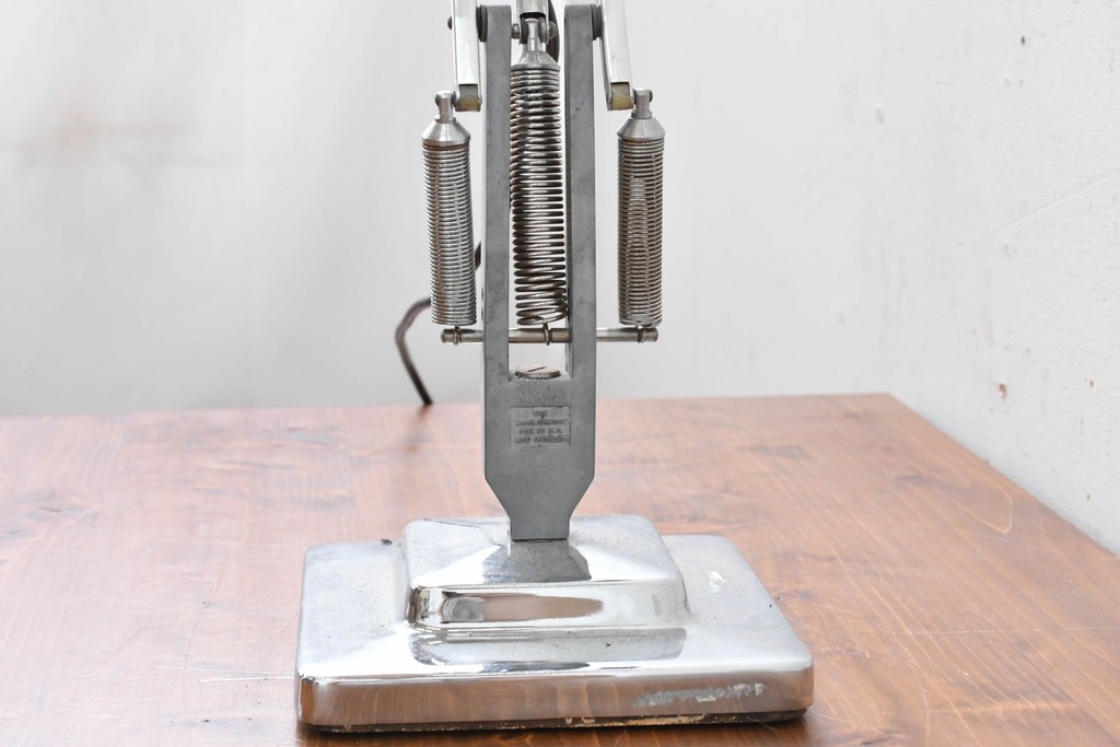 イギリスヴィンテージ　Herbert Terry & Sons(ハーバート・テリー・アンド・サンズ)社製　Anglepoise(アングルポイズ)　インダストリアルデザインのデスクライト　(R-088253)