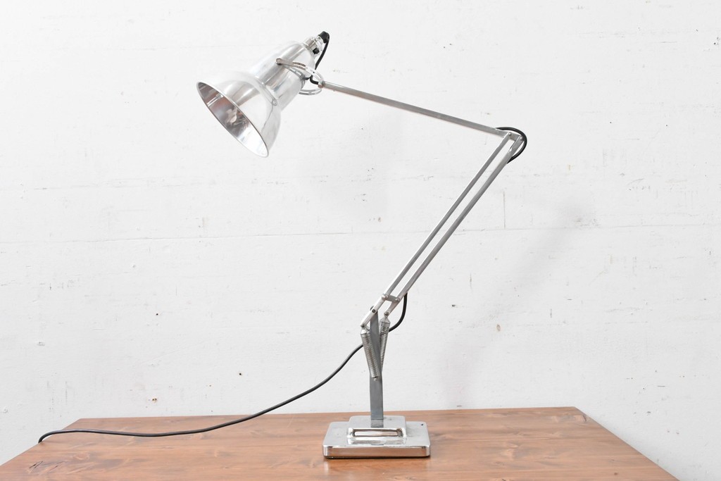 イギリスヴィンテージ　Herbert Terry & Sons(ハーバート・テリー・アンド・サンズ)社製　Anglepoise(アングルポイズ)　インダストリアルデザインのデスクライト　(R-088253)